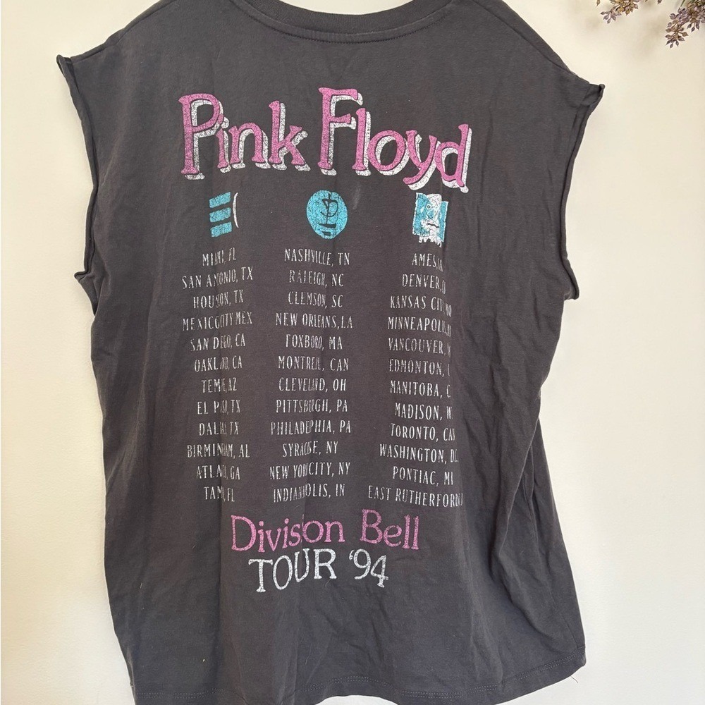 "Pink Floyd  Graphic Tee Distressed Rock Band Muscle Tank L"